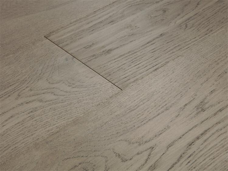 Oak Silver Wash / Wood Veneered Lifeproof SPC Flooring